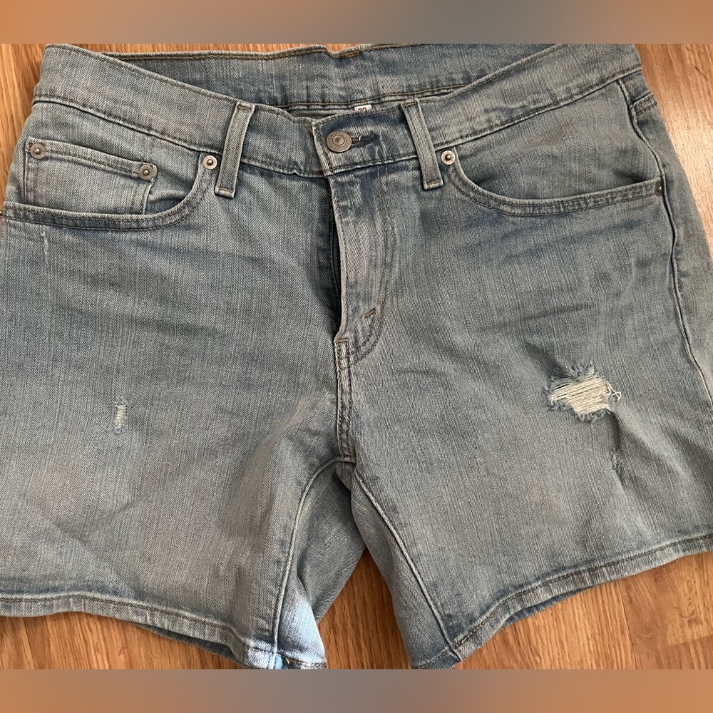Levi’s shorts